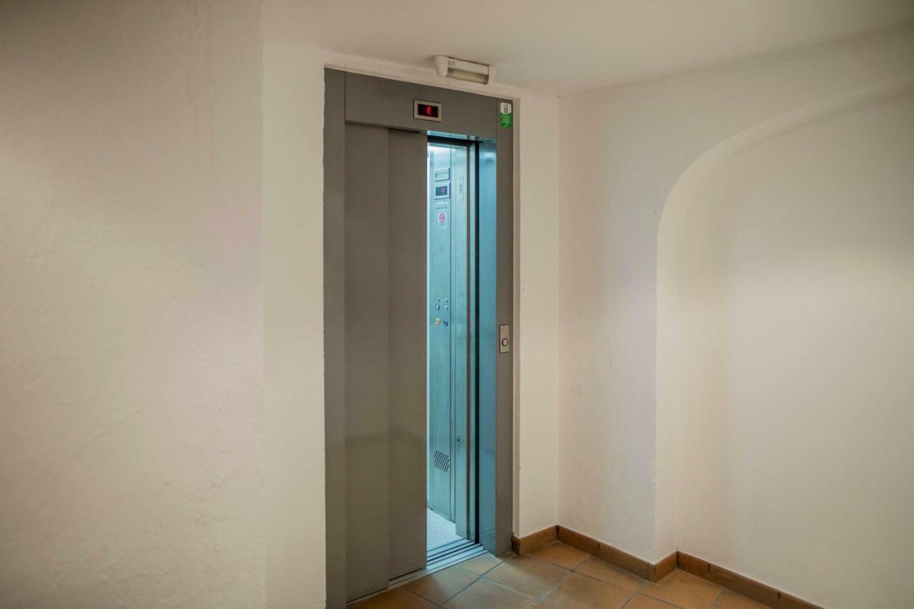 Apartamento Francesc Samso Gerona Buitenkant foto